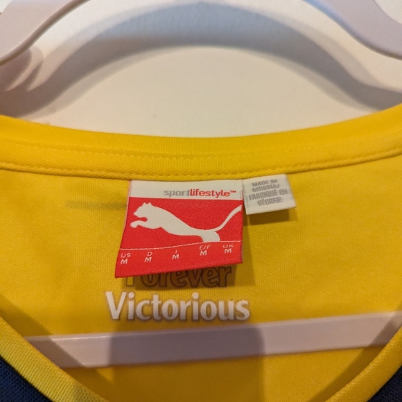 Arsenal Puma Jersey 2014-2015 season - Picture 2 of 2